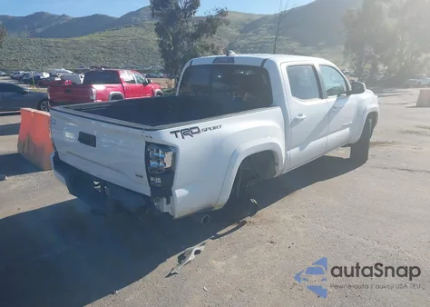 2016 Toyota Tacoma Trd Sport z USA, uszkodzony, nr VIN 3TMAZ5CNXGM010444